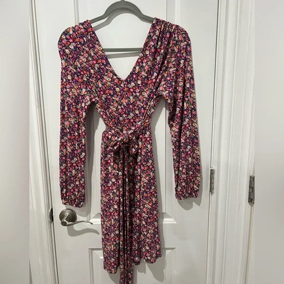 Floral Long Sleeve Dress - Picture 5 of 6